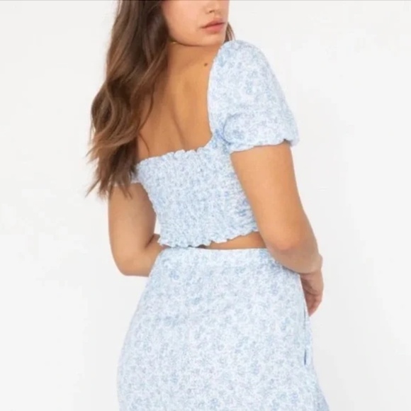 RESA Bella Crop Top in Meadow - Picture 7 of 14